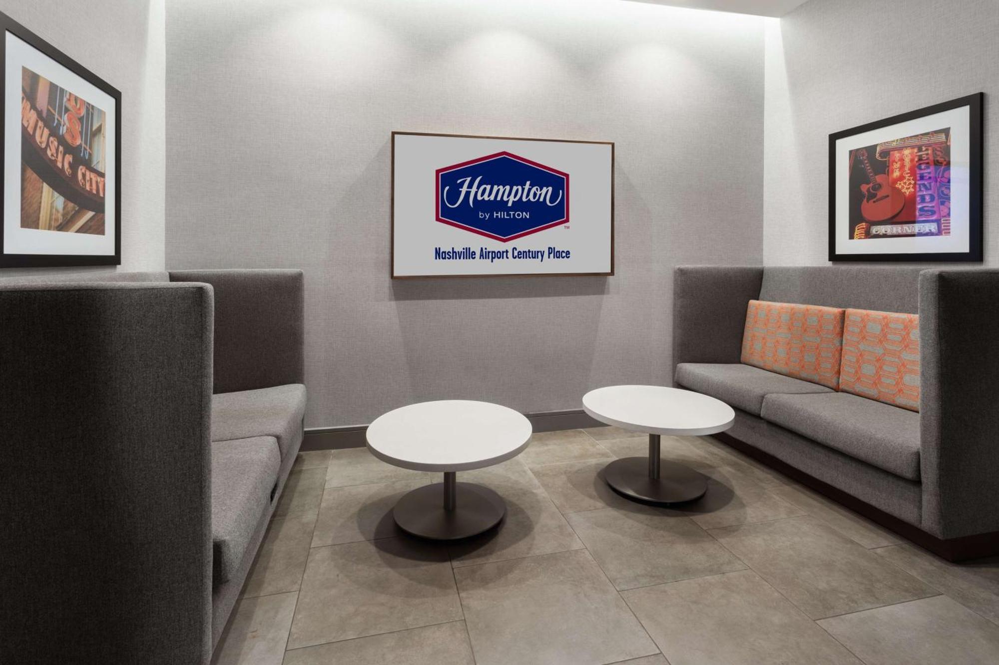Hampton Inn By Hilton Nashville Airport Century Place Экстерьер фото
