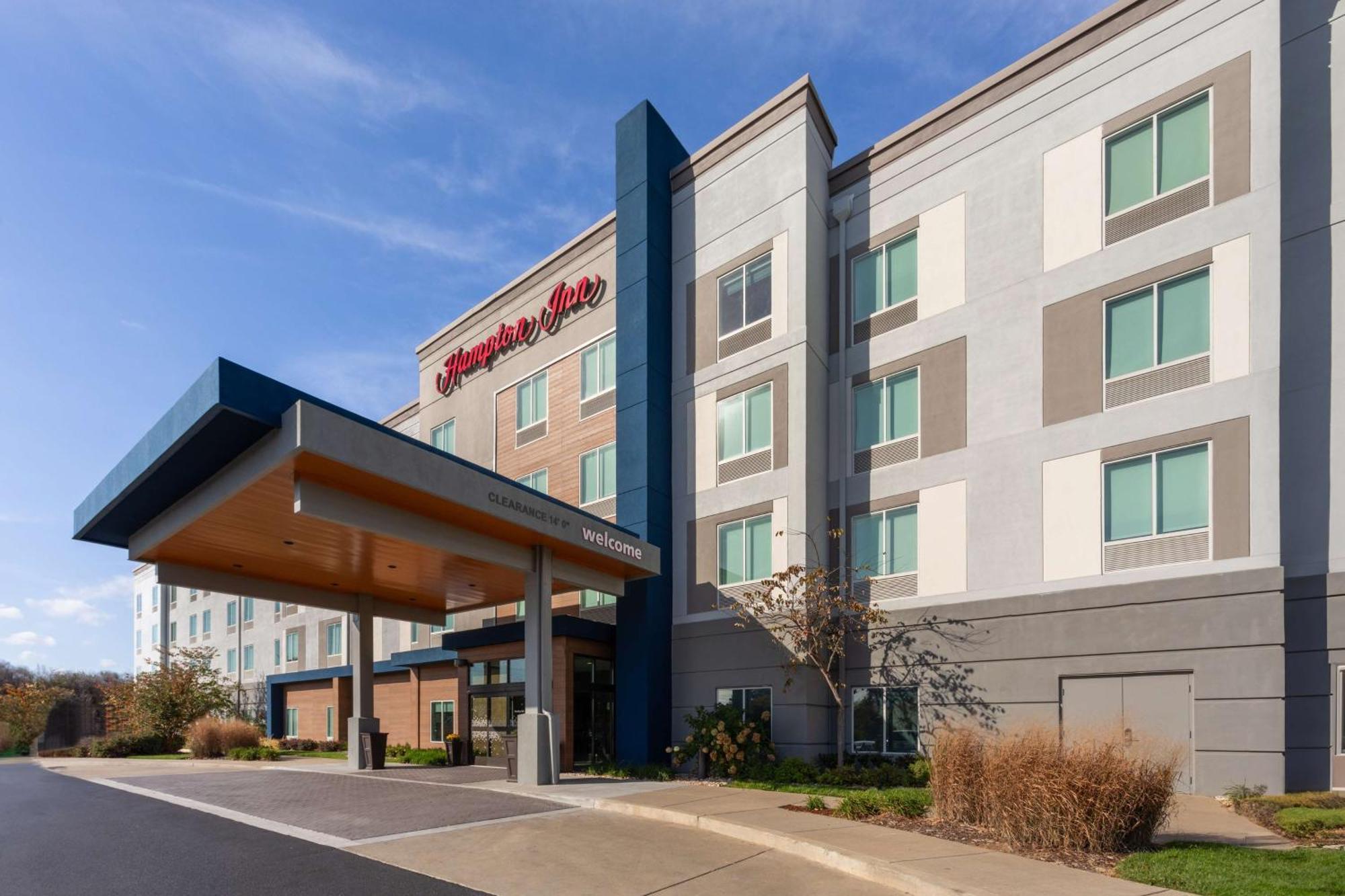 Hampton Inn By Hilton Nashville Airport Century Place Экстерьер фото